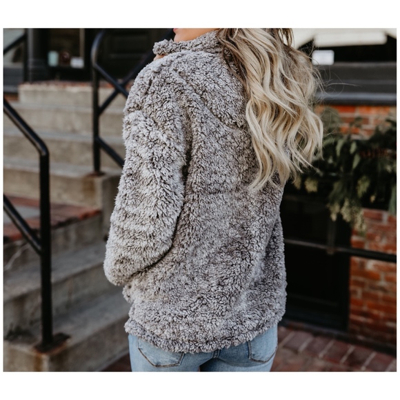 LAST ONE! Snow Fluffy Gray pullover - Picture 3 of 4